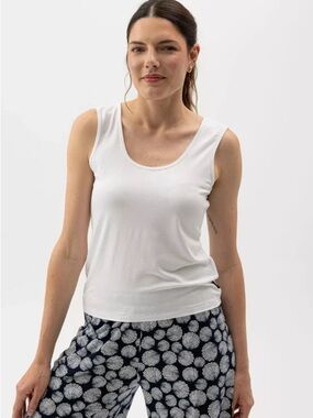 HOLEBROOK (L) SWEDEN Esther Tank Top White Soft Quality Europe NWT